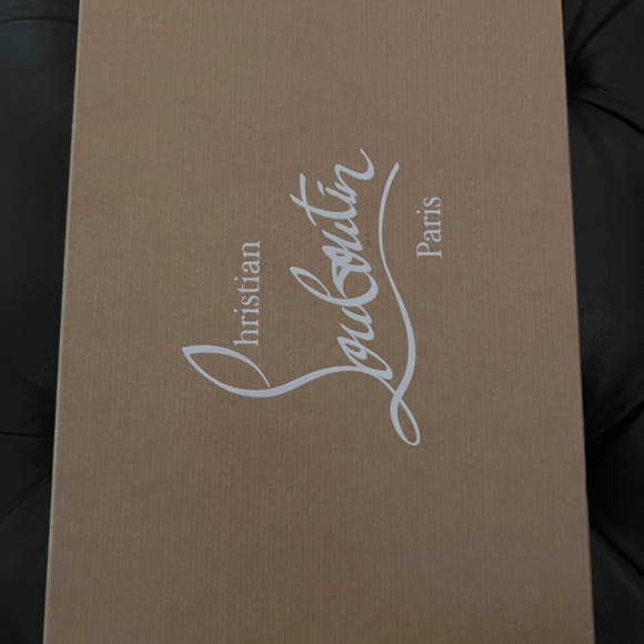 SOLD! CHRISTIAN LOUBOUTIN Kate 100 patent-leather pumps - Picture 10 of 12